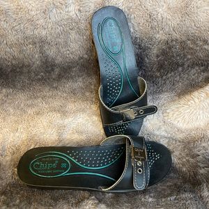 Anatomical Chips from India Sandal Sz 38